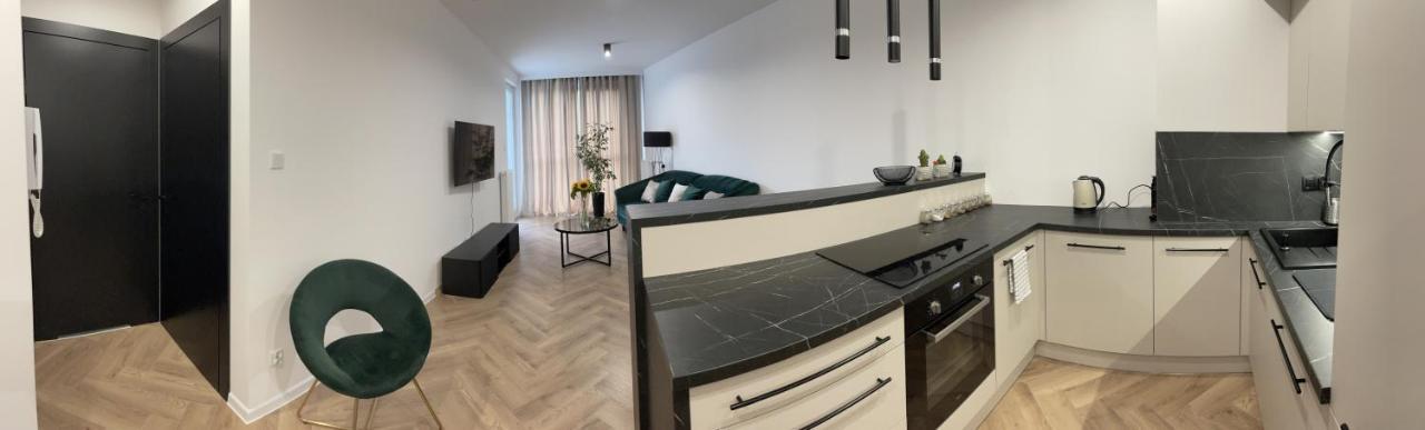 Smart Central Stay 2, Rynek, Sienkiewicza 24-Hour Check-In Zameldowanie Calodobowe Kielce Luaran gambar